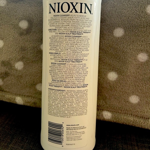 Nioxin Shampoo - Step 1 Cleanser - Picture 3 of 4